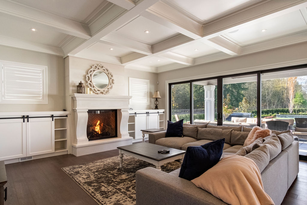 Expert Langley home builders constructing custom designer homes with modern architecture and luxurious finishes.